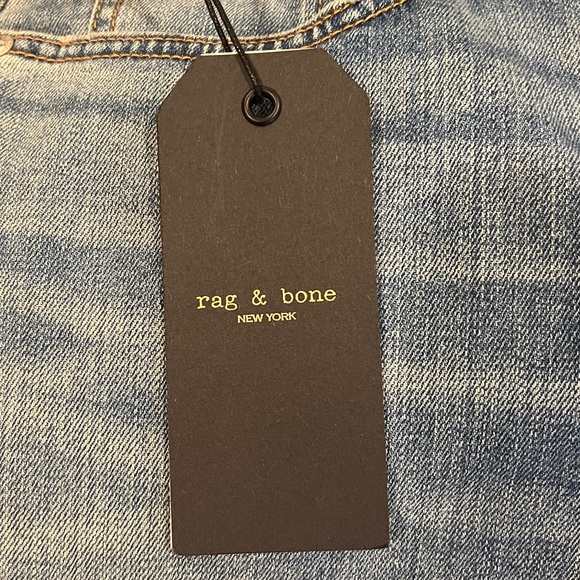 Rag & Bone Dre Low Rise Slim Boyfriend Jeans in Mick (29) - Picture 13 of 14